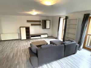 Pronájem bytu 2+1, Praha - Písnice, Ladislava Coňka, 84 m2
