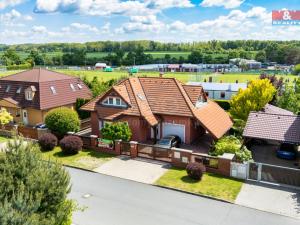 Prodej rodinného domu, Veltrusy, U Stadionu, 180 m2
