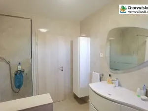 Prodej rodinného domu, Stara Novalja, Chorvatsko, 105 m2