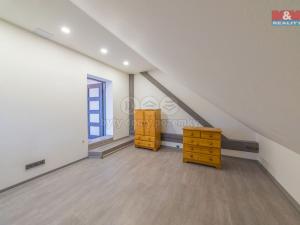 Prodej atypického bytu, Bohumín - Pudlov, Drátovenská, 140 m2