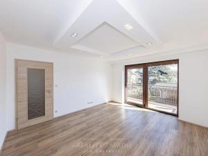 Prodej ordinace, Praha - Suchdol, Osvobození, 314 m2