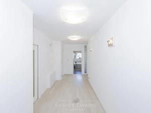 Prodej ordinace, Praha - Suchdol, Osvobození, 314 m2