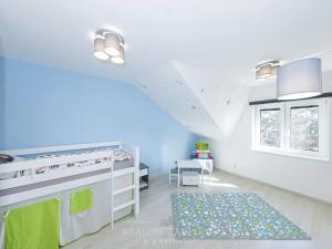 Prodej ordinace, Praha - Suchdol, Osvobození, 314 m2
