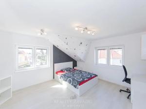 Prodej ordinace, Praha - Suchdol, Osvobození, 314 m2