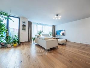 Prodej rodinného domu, Praha - Libuš, V Hrobech, 285 m2