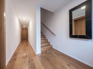 Prodej rodinného domu, Praha - Libuš, V Hrobech, 285 m2