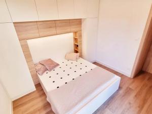 Pronájem bytu 2+kk, Brno, V rejích, 50 m2