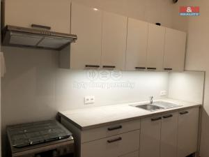 Pronájem bytu 2+1, Hranice - Hranice I-Město, Masarykovo náměstí, 66 m2