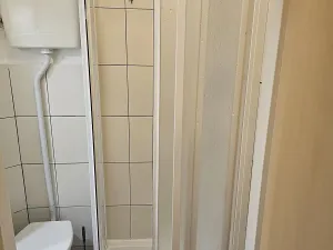 Pronájem bytu 1+kk, Praha - Žižkov, Biskupcova, 23 m2