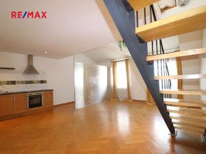 Pronájem bytu 3+kk, Praha - Vyšehrad, Neklanova, 101 m2