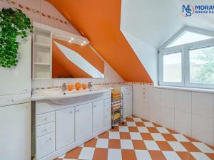 Prodej rodinného domu, Hlučín, 280 m2