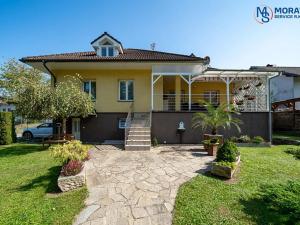 Prodej rodinného domu, Hlučín, 280 m2