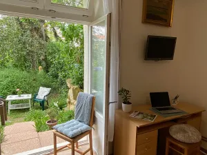 Pronájem bytu 1+kk, Praha - Vinohrady, Na zájezdu, 25 m2