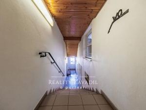 Prodej ubytování, Hovorčovice, Hlavní, 350 m2