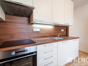 Pronájem bytu 2+1, Brno, Kubánská, 56 m2