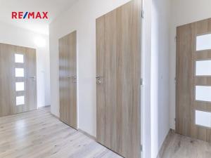 Pronájem bytu 4+1, Praha - Háje, Plickova, 71 m2