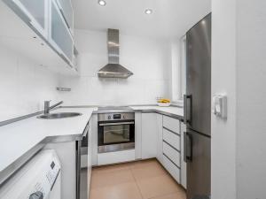 Prodej bytu 3+kk, Praha - Košíře, Karenova, 47 m2