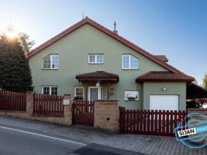 Prodej rodinného domu, Raduň, 9. května, 220 m2