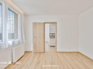 Prodej bytu 3+1, Jindřichův Hradec, sídliště Vajgar, 62 m2