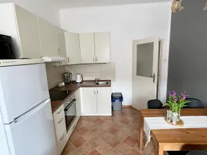 Pronájem bytu 2+kk, Praha - Smíchov, Radlická, 46 m2