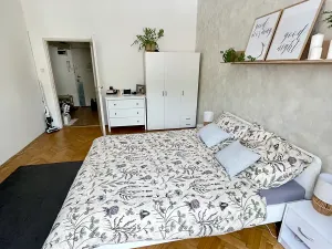 Pronájem bytu 2+kk, Praha - Smíchov, Radlická, 46 m2