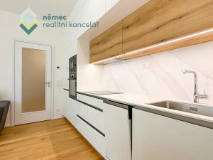 Pronájem bytu 2+kk, Praha - Holešovice, U průhonu, 48 m2