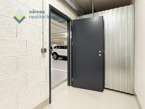 Pronájem bytu 2+kk, Praha - Holešovice, U průhonu, 48 m2
