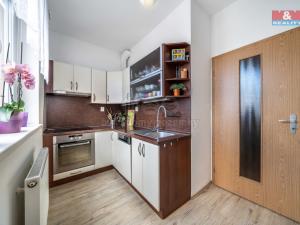 Prodej bytu 2+1, Zbůch, Náměstí, 53 m2