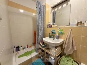 Pronájem bytu 2+kk, Praha - Zličín, Hrozenkovská, 40 m2