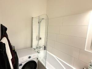 Pronájem bytu 2+1, Praha - Holešovice, Letohradská, 80 m2