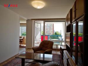 Pronájem bytu 3+1, Praha - Kobylisy, Frýdlantská, 71 m2