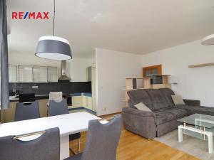 Pronájem bytu 2+kk, Praha - Vinohrady, Perucká, 73 m2