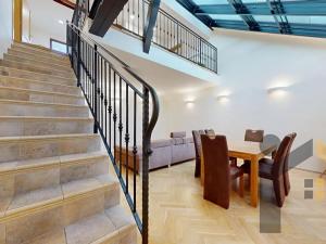 Pronájem bytu 4+kk, Praha - Smíchov, Na Valentince, 132 m2