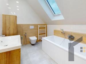 Pronájem bytu 4+kk, Praha - Smíchov, Na Valentince, 132 m2