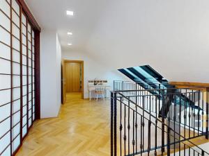 Pronájem bytu 4+kk, Praha - Smíchov, Na Valentince, 132 m2