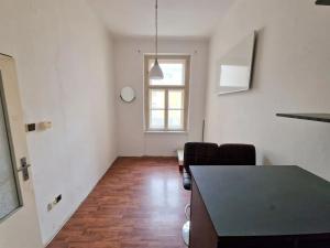 Pronájem bytu 1+1, Praha - Nusle, Jaromírova, 37 m2