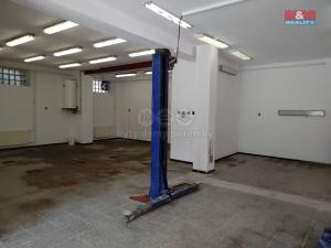 Prodej rodinného domu, Nepomyšl, 410 m2