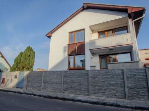 Pronájem bytu 3+1, Poděbrady, Šeříková, 76 m2