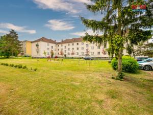 Prodej bytu 3+1, Týnec nad Sázavou, Družstevní, 65 m2