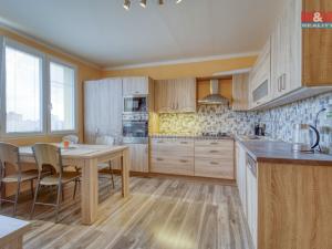 Pronájem bytu 2+kk, Plzeň - Skvrňany, Macháčkova, 36 m2