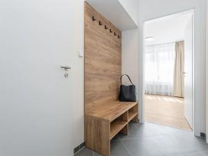 Pronájem bytu 2+kk, Praha - Třebonice, Thomasova, 46 m2