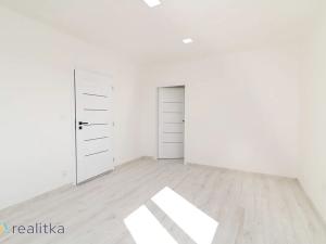 Prodej bytu 3+1, Karviná, Haškova, 55 m2