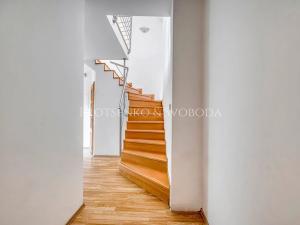 Prodej vícegeneračního domu, Senožaty, 182 m2