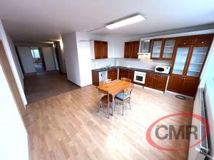 Pronájem bytu 3+1, Praha - Kobylisy, Čimická, 108 m2