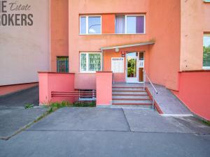 Pronájem bytu 2+kk, Praha - Troja, Hnězdenská, 39 m2