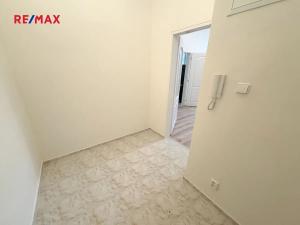 Pronájem bytu 1+1, Praha - Vinohrady, Polská, 47 m2