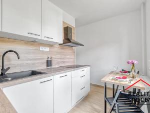 Pronájem bytu 2+1, Karviná, Na Kopci, 55 m2