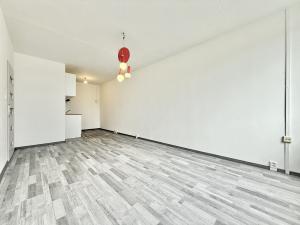Pronájem bytu 2+kk, Praha - Stodůlky, U jezera, 43 m2