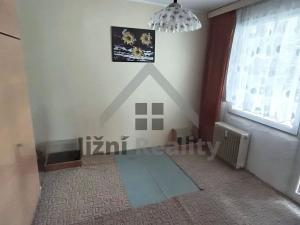 Prodej bytu 3+1, Studená, Komenského, 81 m2