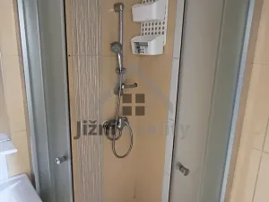 Prodej bytu 3+1, Studená, Komenského, 81 m2